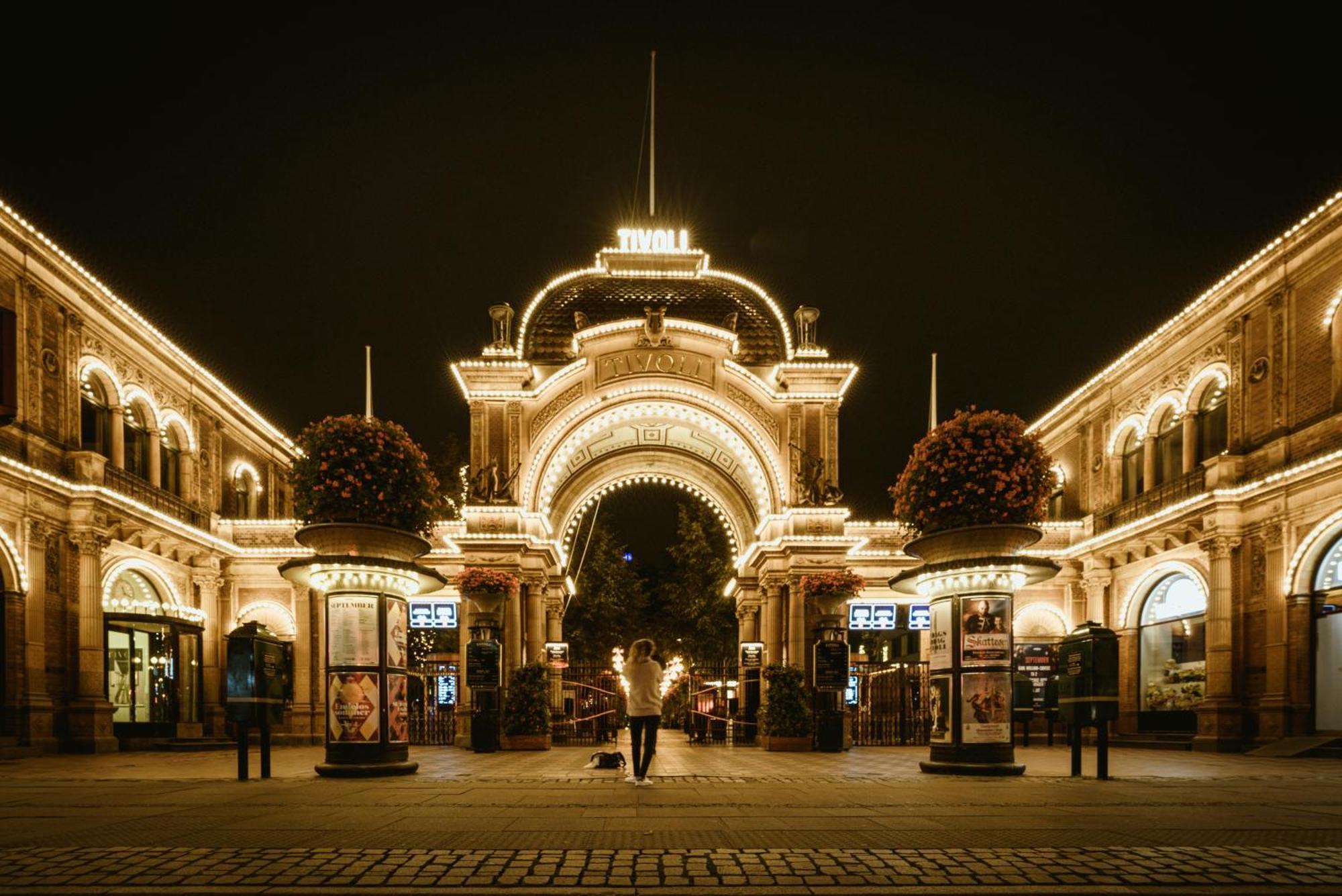 Large Flats In Central Copenhagen By Tivoli Gardens Apartment Bagian luar foto