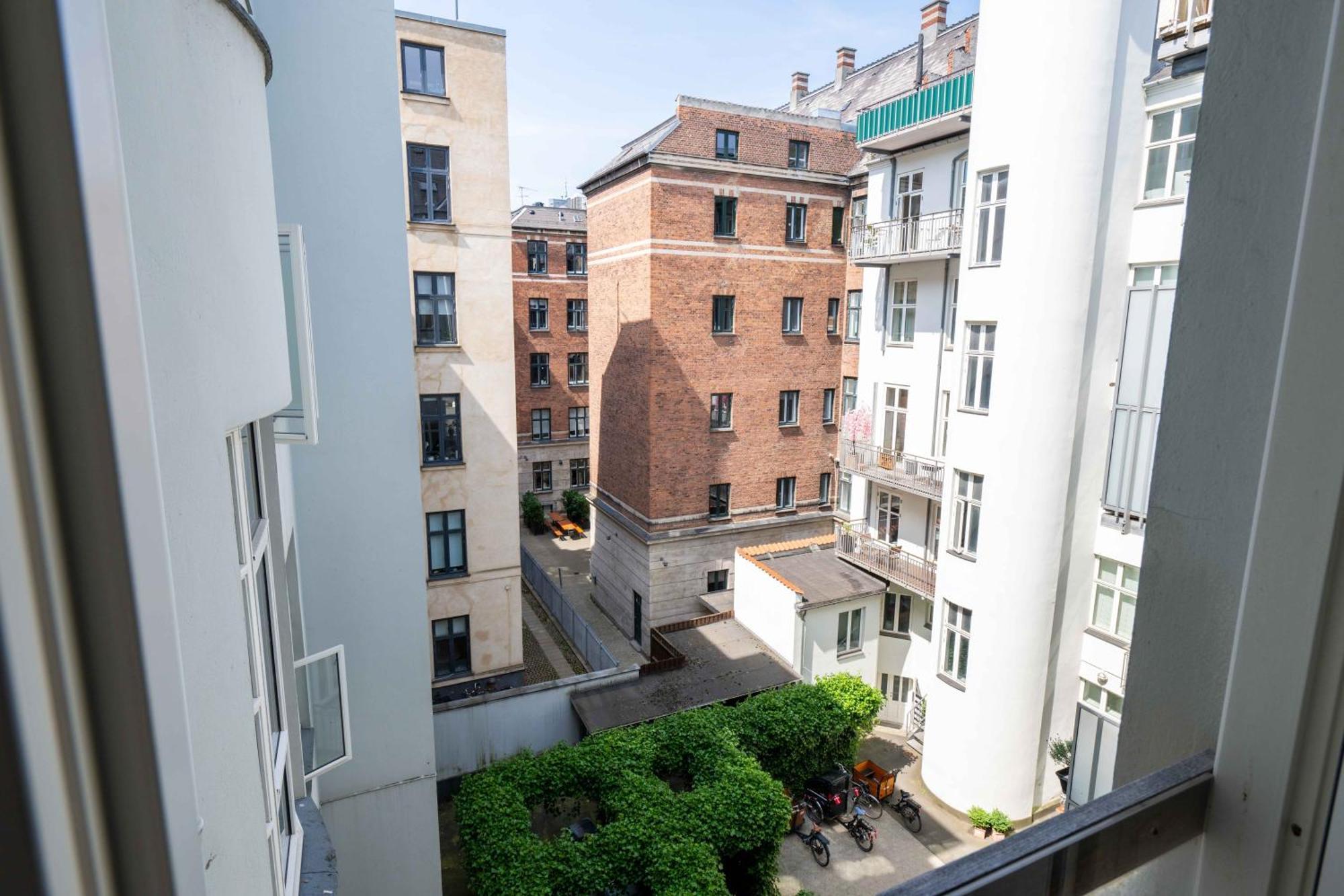 Large Apartment In Central Copenhagen By Tivoli Gardens Bagian luar foto