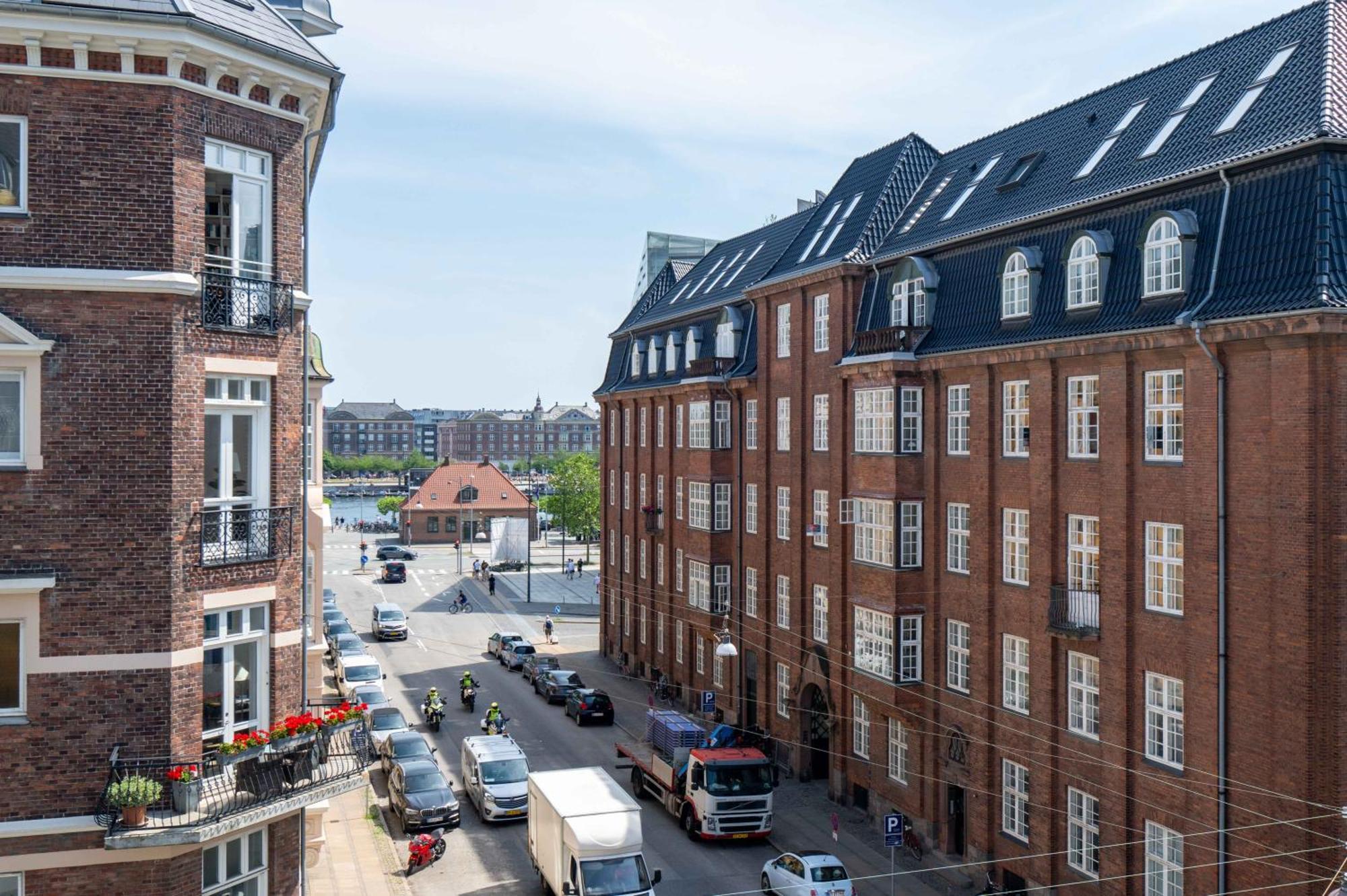 Large Flats In Central Copenhagen By Tivoli Gardens Apartment Bagian luar foto