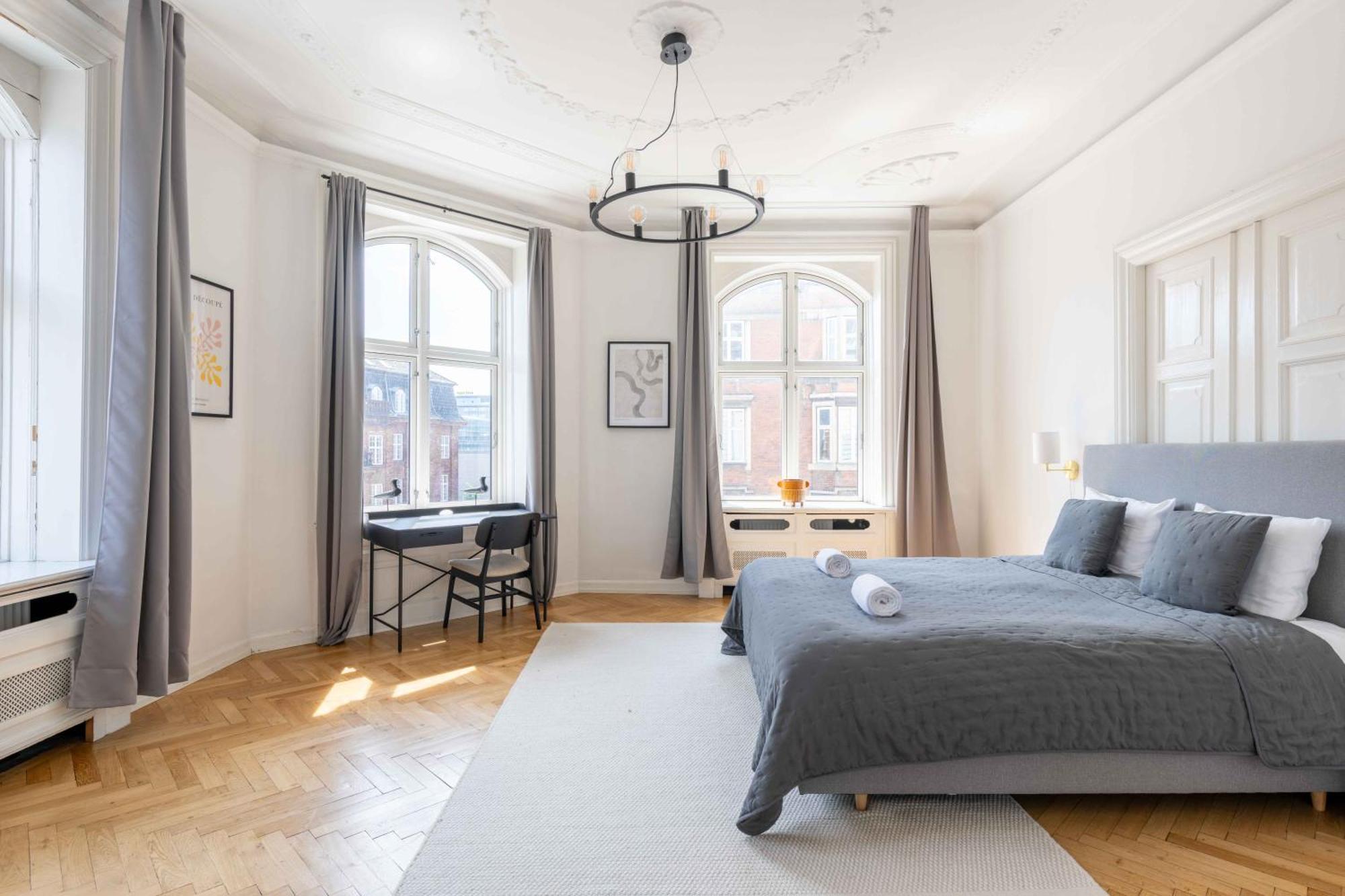 Large Apartment In Central Copenhagen By Tivoli Gardens Bagian luar foto